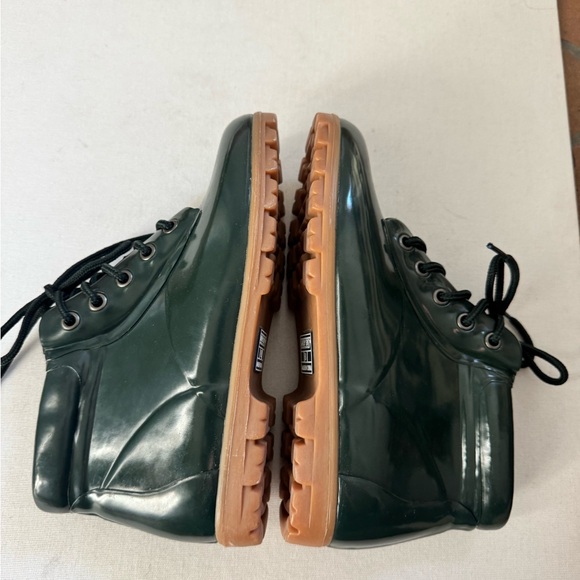Lands’ End Waterproof Rain Boots Green Lace Up Duck Style Outdoor Gum Sole 8 - Picture 4 of 6